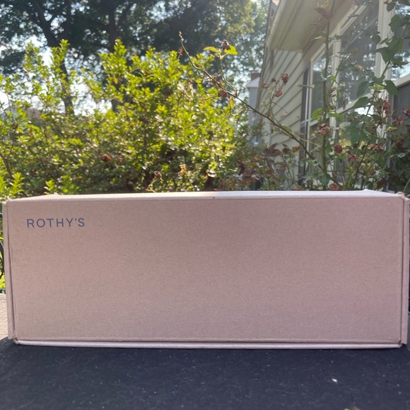 Beautiful Rothy shoes - Picture 4 of 5